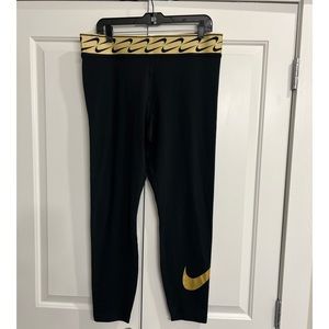 NWT Nike Leggings
